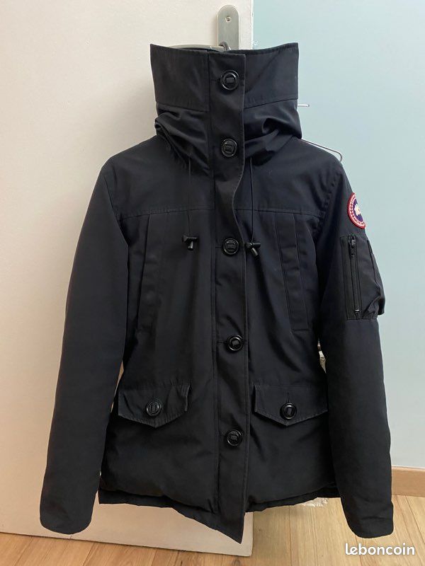 Manteaux Canada Goose Montebello Femme Noir Parka
