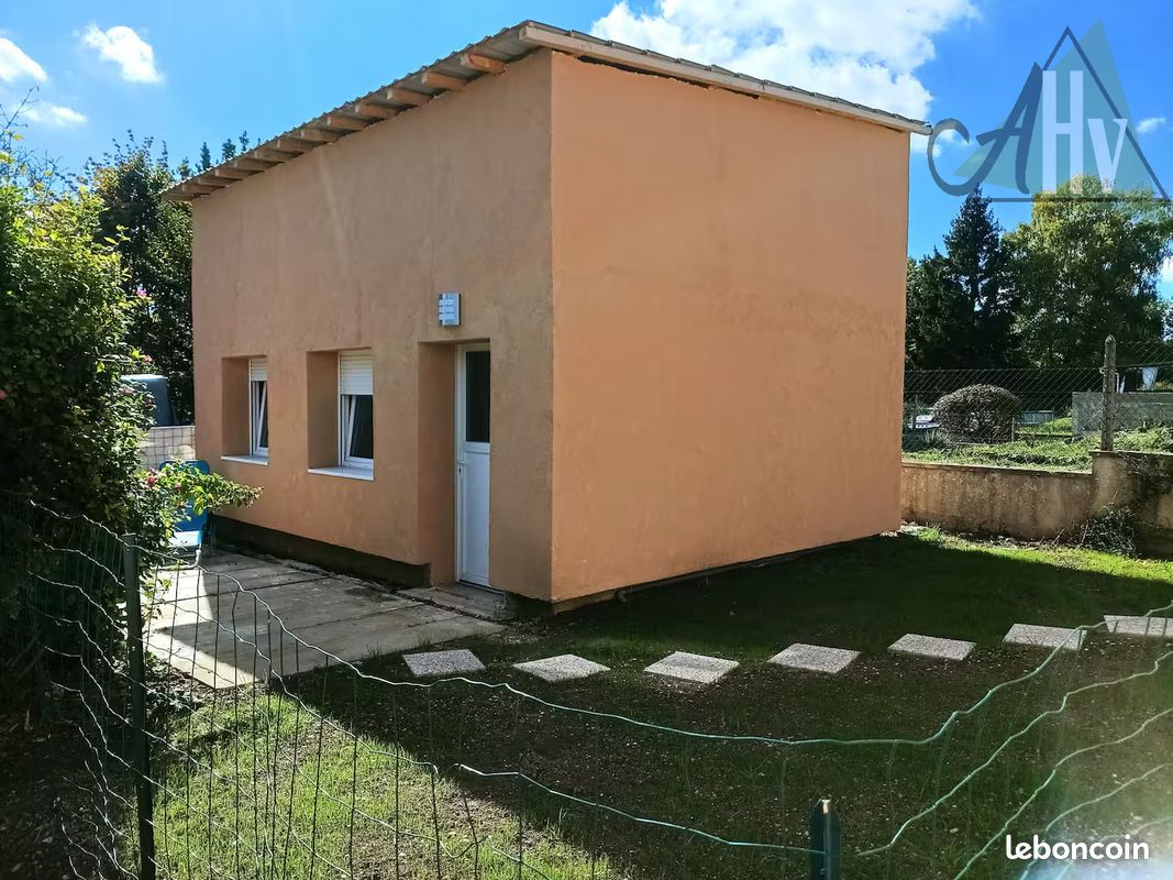 Appartement 2 pièces 20 m² · aux Ormes-sur-Voulzie · 20 m² · 800 €/mois