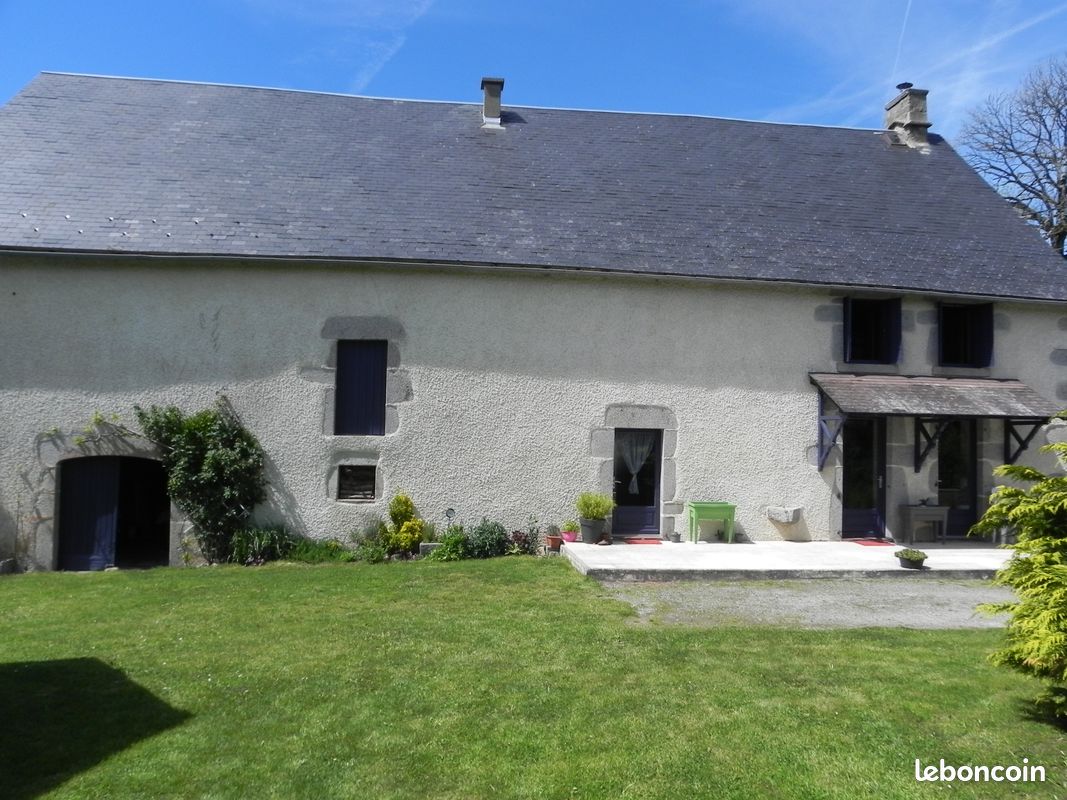Maison 6 pièces 110 m² · à Giat · 110 m² · 139 000 €