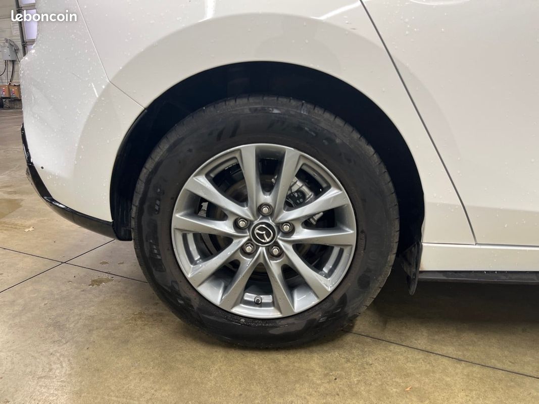 MAZDA Mazda3 5 portes 2.0L e-SKYACTIV-G M Hybrid 122 ch BVM6 Prime-Line (image 9)