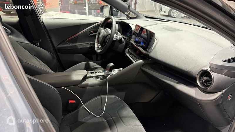 Toyota C-Hr 2.0 Hybride Rechargeable 225ch GR Sport MY26 (image 15)