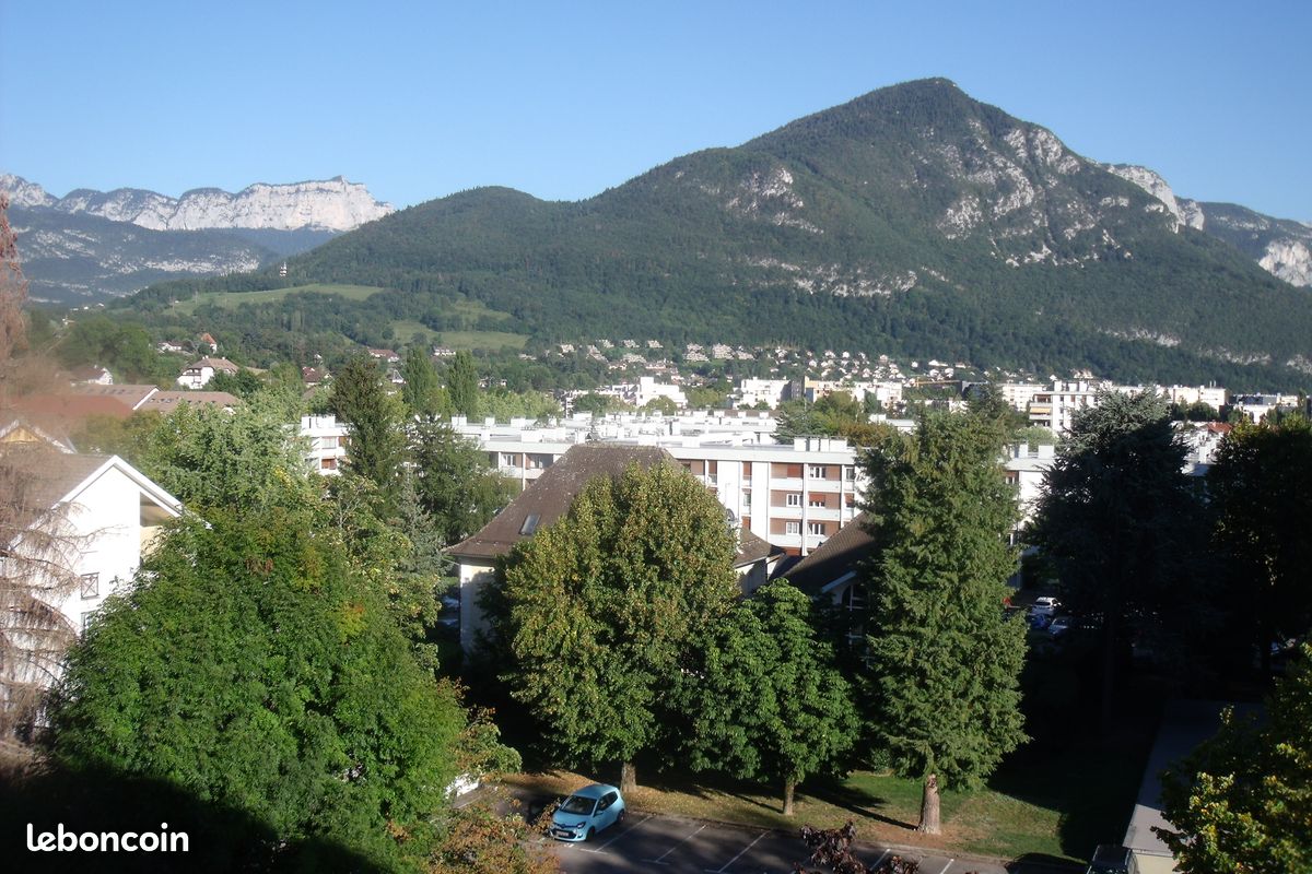Appartement 3 pièces 77 m² · à Annecy · 77 m² · 1 300 €/mois
