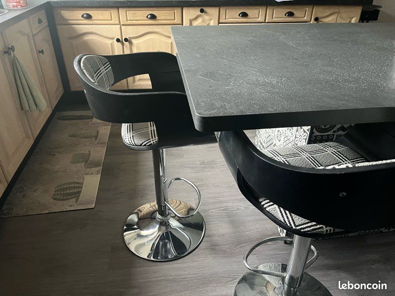 Lot 5 Tabourets de bar (image 2)