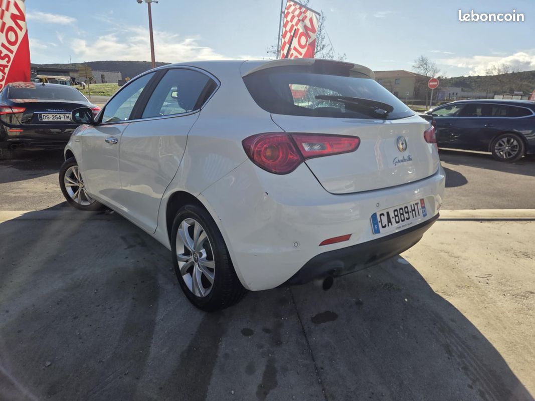 🚗 À VENDRE : Alfa Romeo Giulietta 1.6 JTD Multijet 105 ch (image 4)