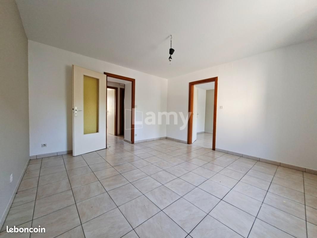 Appartement 3 pièces 60 m² · à Méziré · 60 m² · 525 €/mois