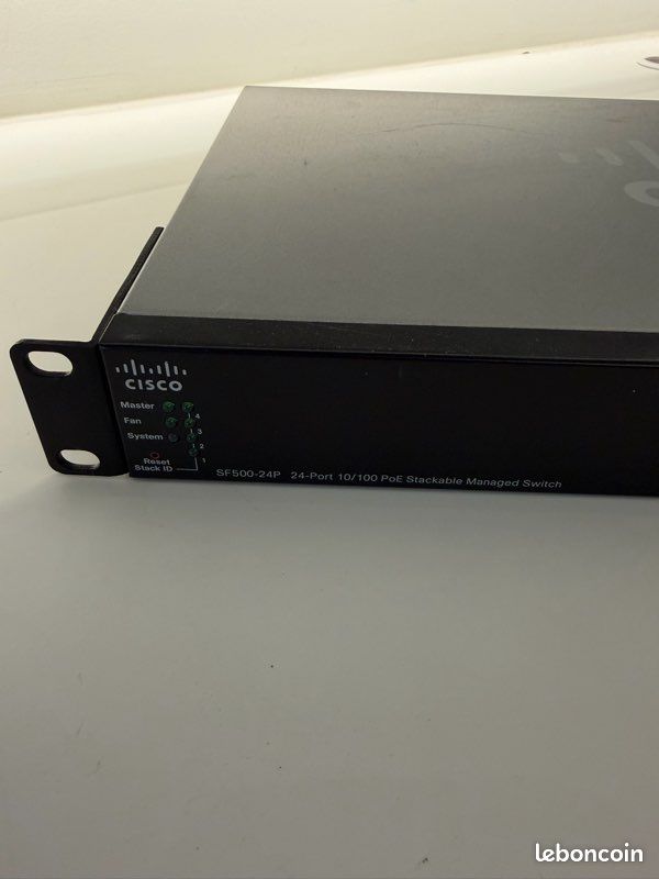 Switch cisco sf500-24p 24 ports 10/100 poe stackable managé à Badonviller | Clasf informatique