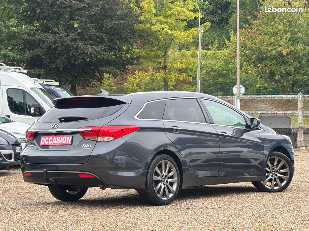 HYUNDAI i40 SW 1.7 CRDi 136CH Pack Premium Limited (image 2)