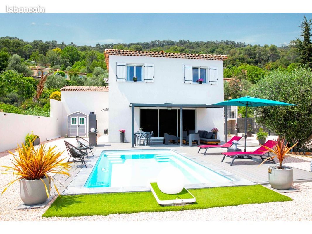 Maison 4 pièces 120 m² · à Cucuron · 120 m² · 551 980 €