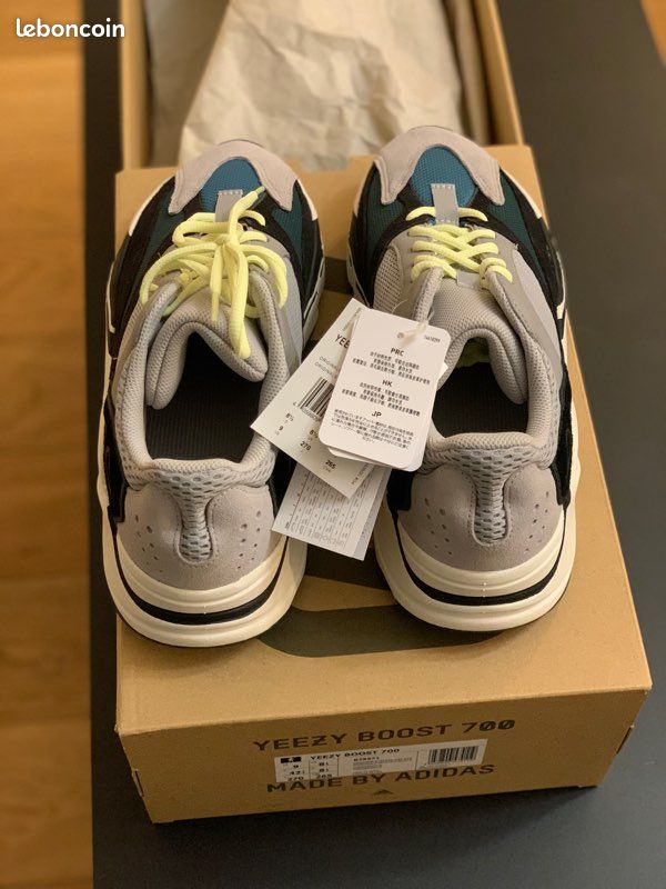 Yeezy boost 700 Wave Runner (image 4)