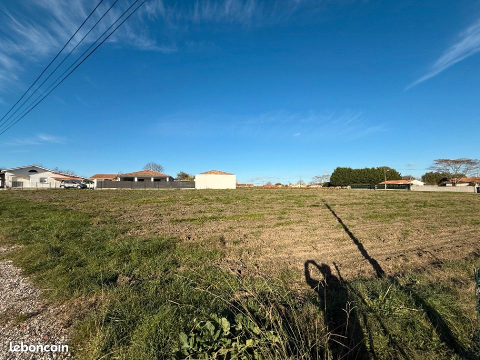 Terrain 600 m² Cussac Fort Medoc · à Cussac-Fort-Médoc · 58 000 €