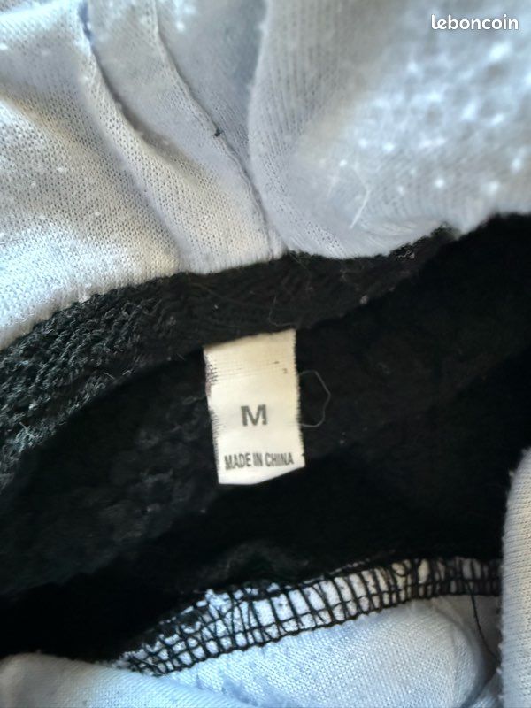 Hoodie noir à capuche doublée et lien tressé – SHEIN – Taille M (image 4)