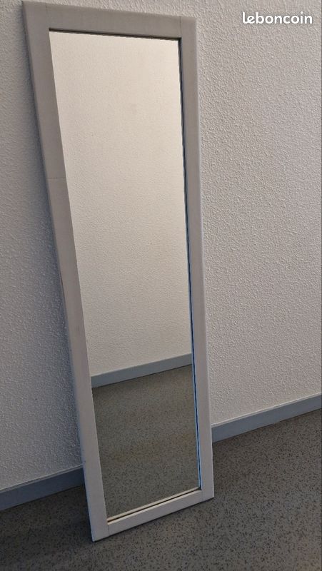 Miroir avec panneau en bois (image 2)
