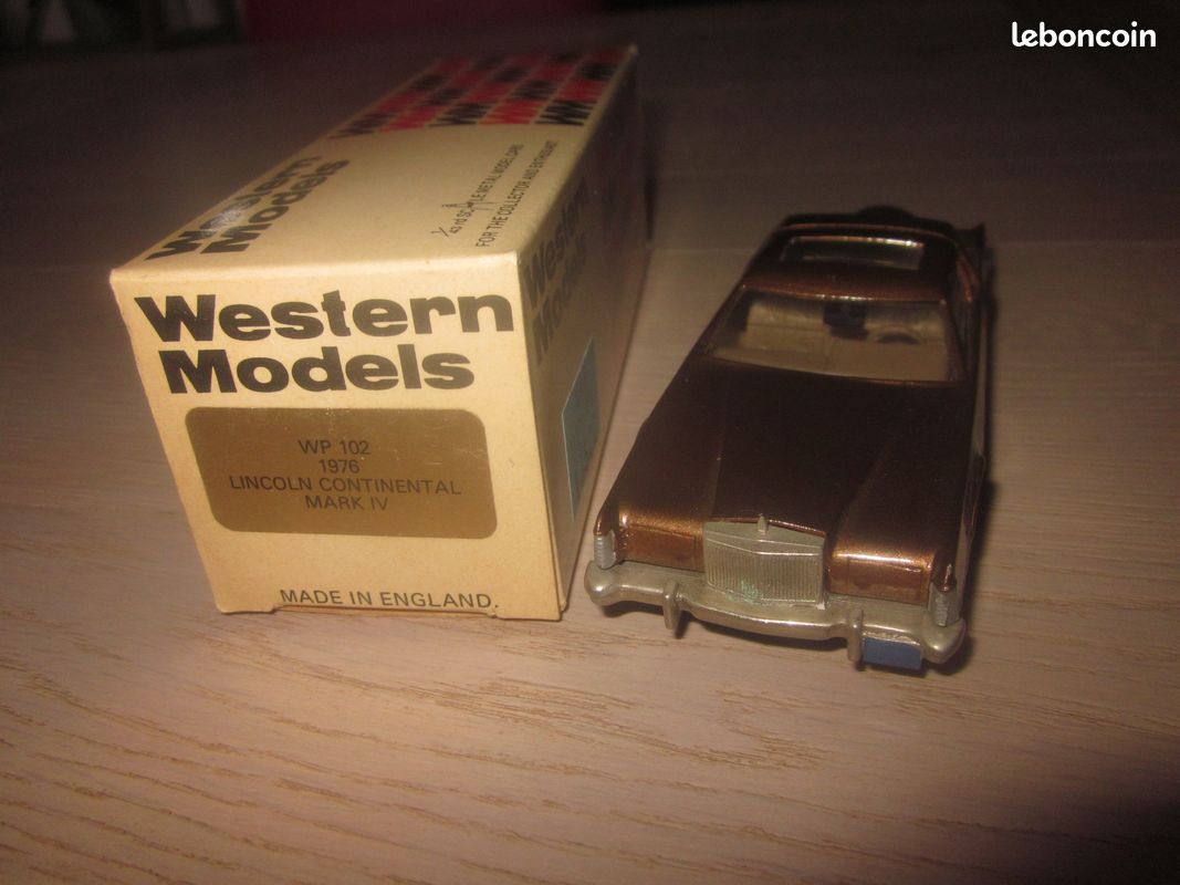 Miniature Mercury Ford Continental Mark II échelle 1/43 Collection