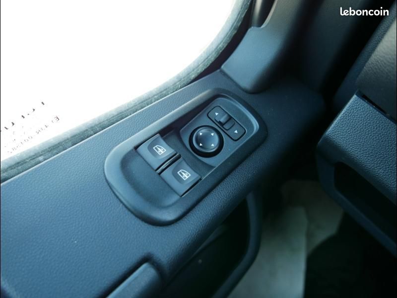 Renault Master Fg F3500 L2H2 2.3 Blue dCi 135ch Confort Euro6E (image 9)
