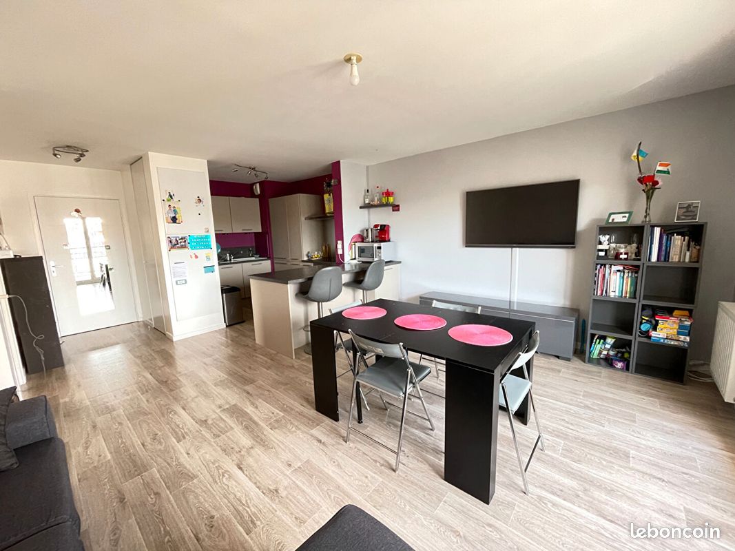 Appartement a louer dammarie-les-lys - 4 pièce(s) - 77 m2 - Surfyn