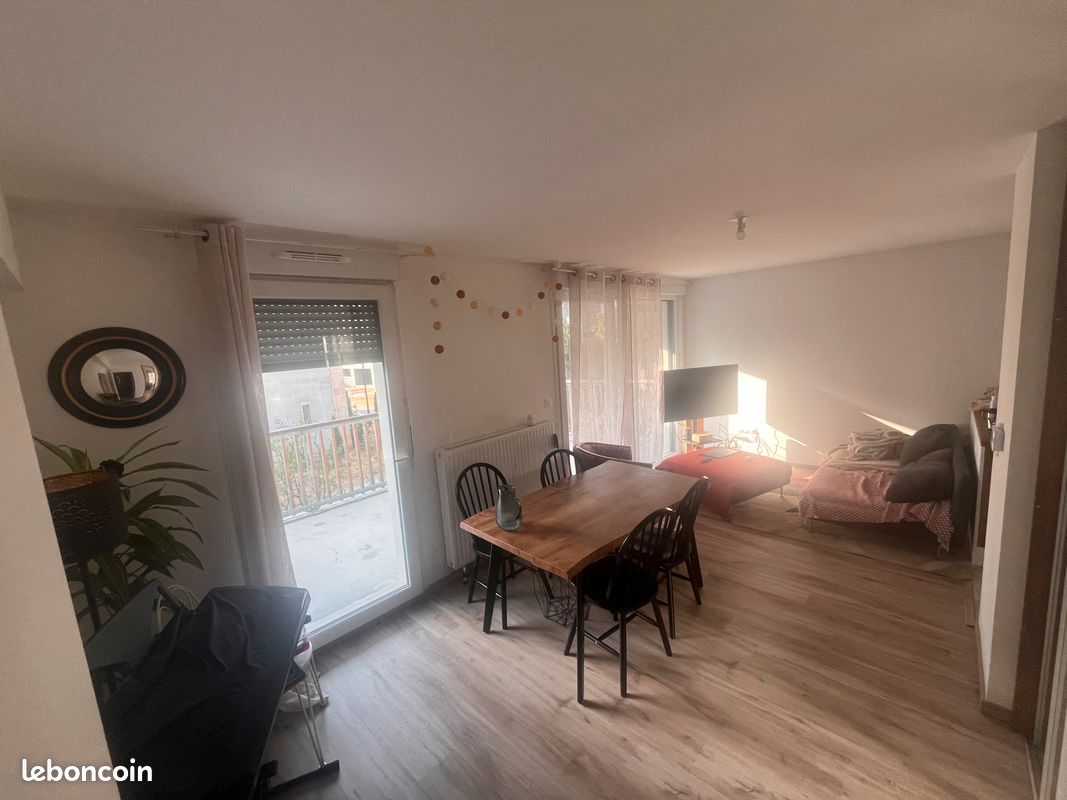 Appartement 3 pièces 66 m² · à Besançon · 66 m² · 900 €