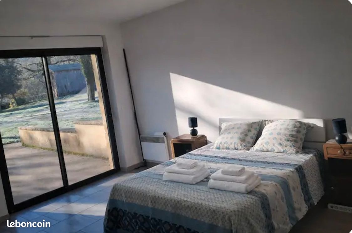Maison à louer avec piscine et bois à lalinde (image 7)