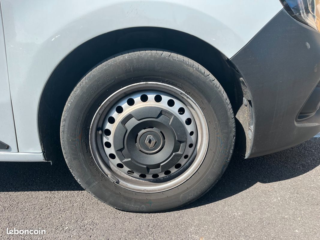RENAULT KANGOO VAN 1.5 BLUEDCI 95CH EXTRA SESAME-OUVRE-TOI - CAMERA DE RECUL - GPs (image 25)