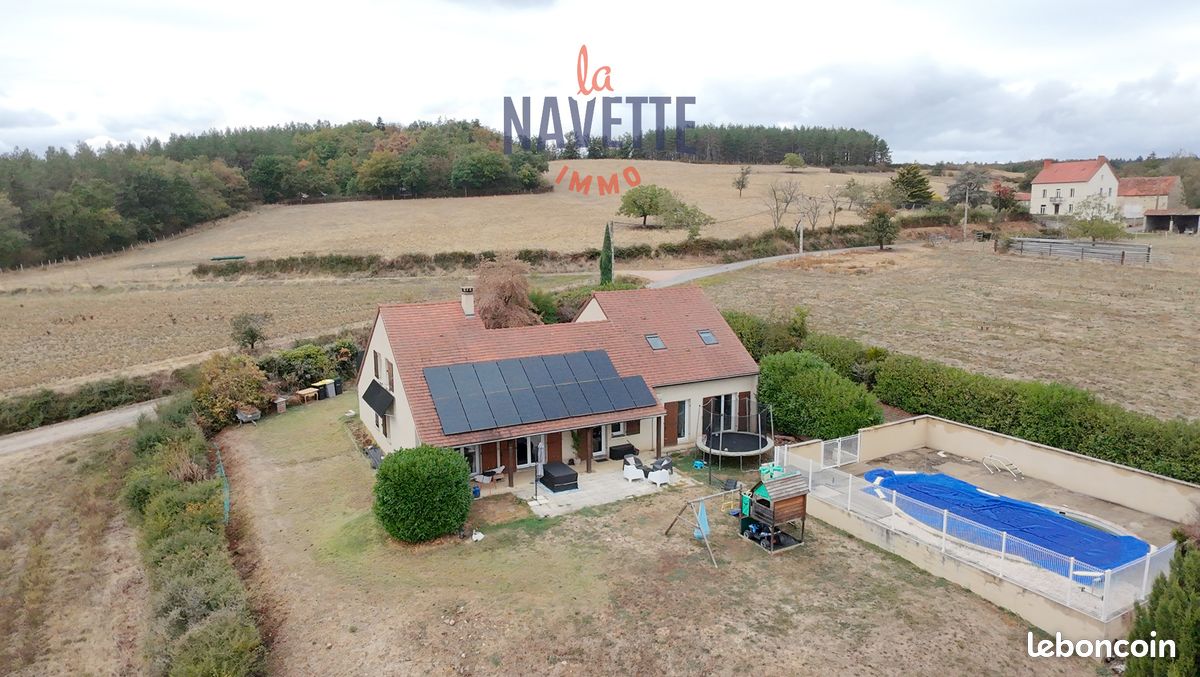 Maison 9 pièces 202 m² · à Ébreuil · 202 m² · 289 000 €
