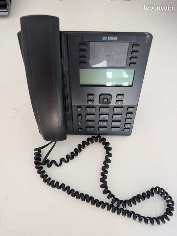 Téléphone VoIP filaire Mitel 6865i (image 1)