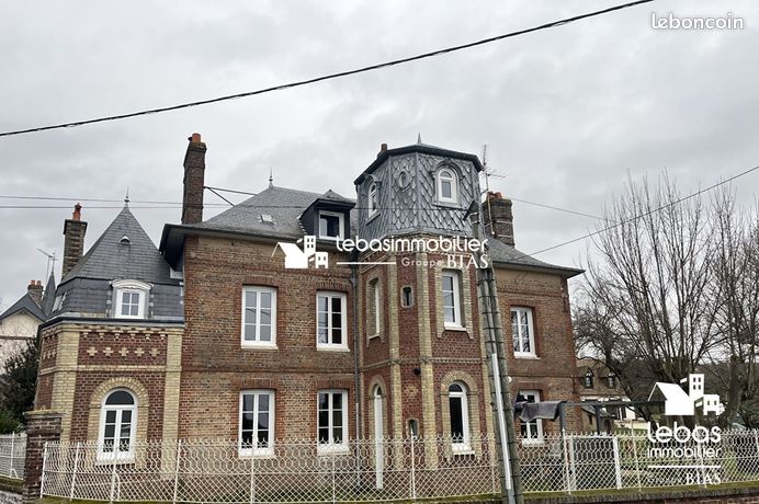 Maison 6 pièces 146 m²