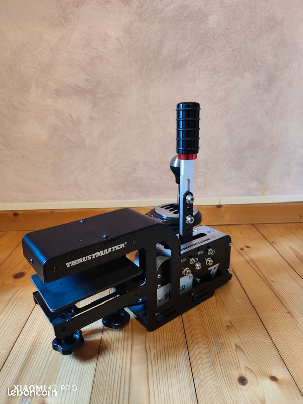Simulateur thrustmaster (image 4)
