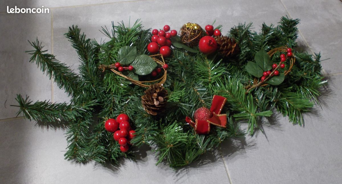 Couronnes et Anges de Noel a suspendre (image 1)
