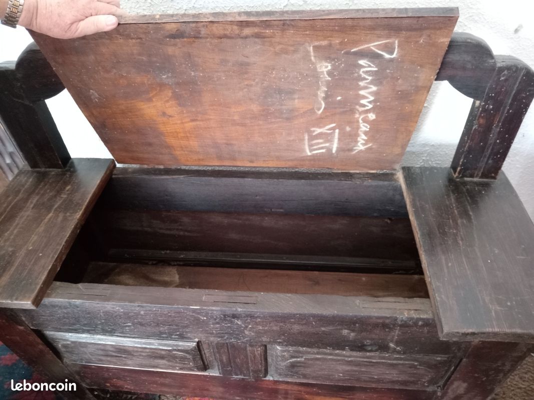 Banc-coffre ancien en bois massif – 111 cm (image 3)