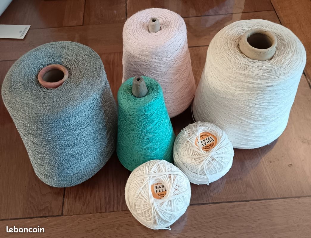 Lot de 6 bobines et pelotes de fil (image 1)