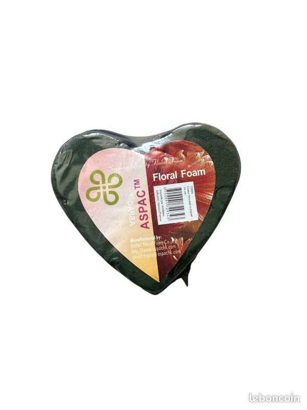 Mousse florale déco coeur (image 1)