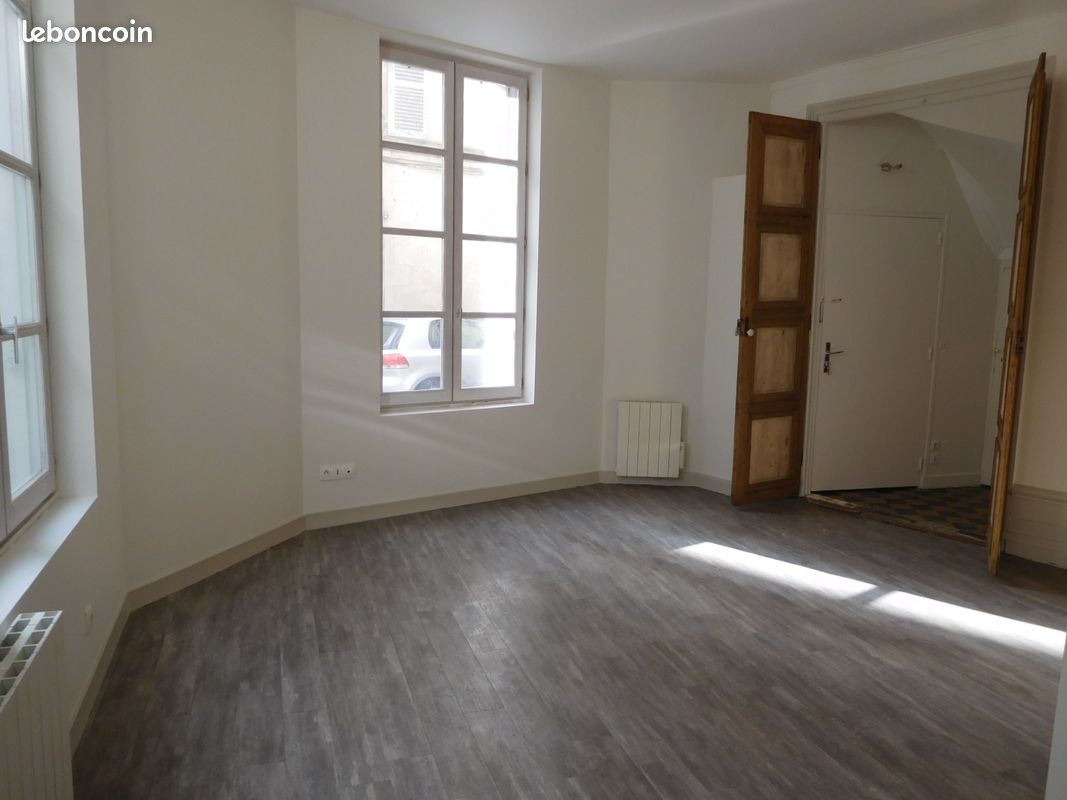 T2 a louer - Poitiers 86000 (image principale 1)