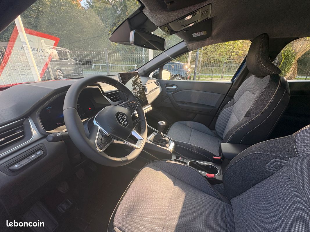 Renault Captur Techno TCE 90 ch (image 7)