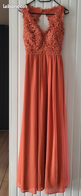 Robe de soirée (image 1)