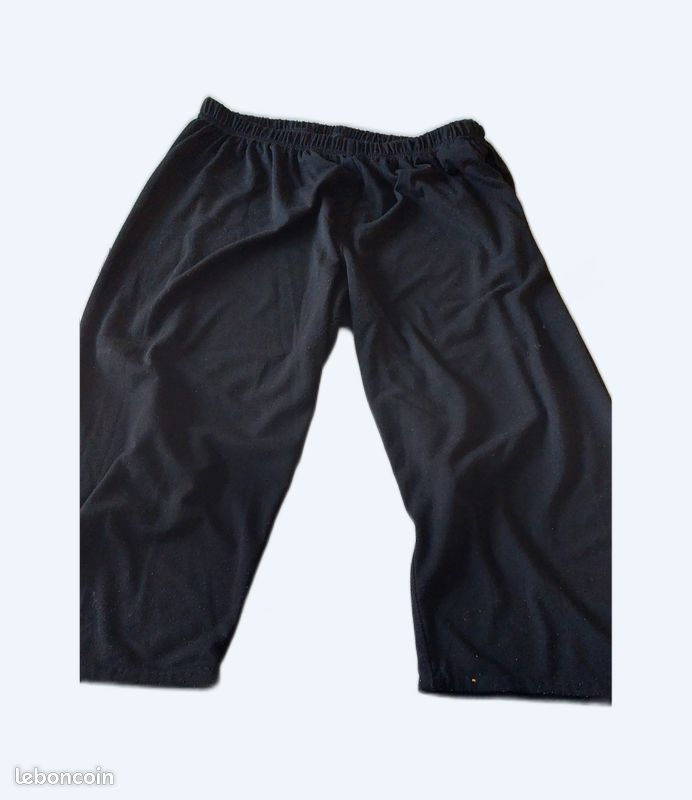 Legging pantacourt noir taille 46/48 blanche porte Vêtements