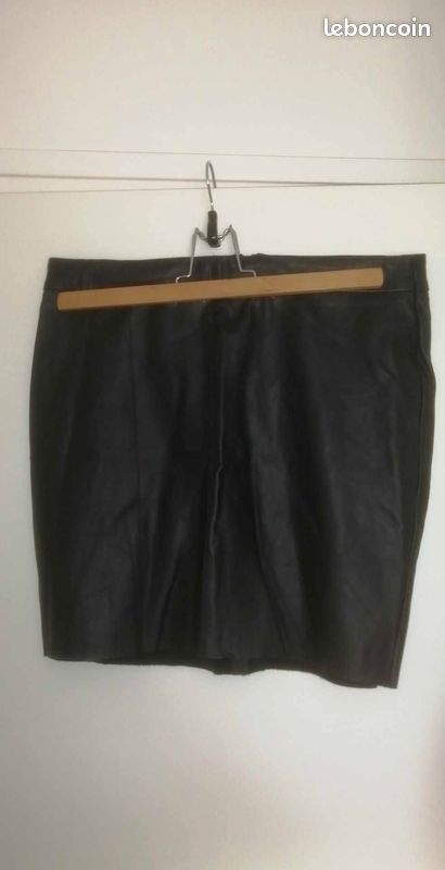 Jupe simili cuir noir TAILLE L/40 (image 1)