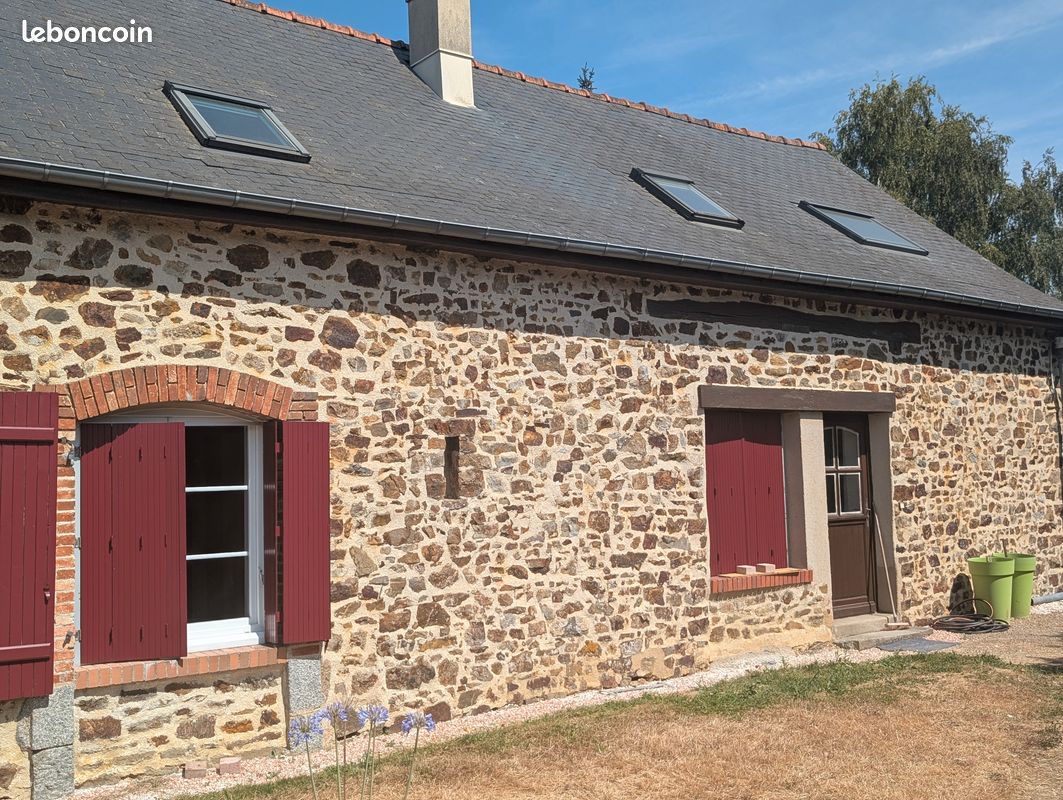 Maison 7 pièces 100 m² · à Saint-Berthevin · 100 m² · 1 000 €