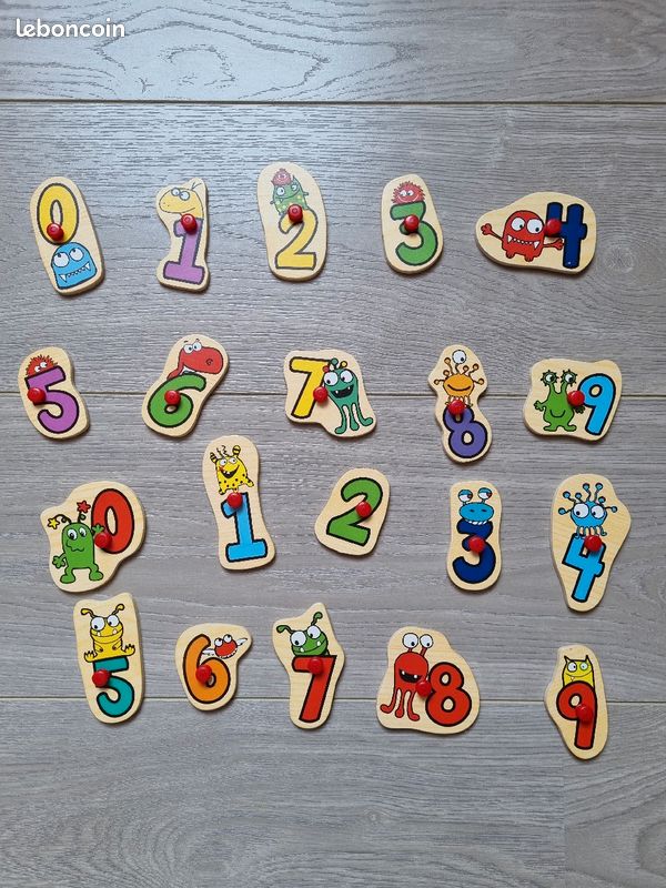 Puzzle en bois chiffres et opérations (image 2)