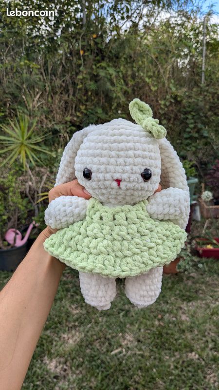 Peluche Lapin grande taille fait main au crochet (image 3)