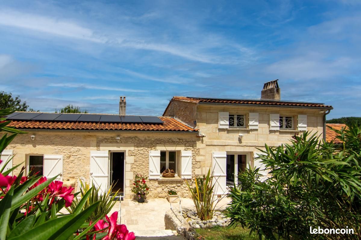 Maison 7 pièces 215 m² · à Villegouge · 215 m² · 550 000 €