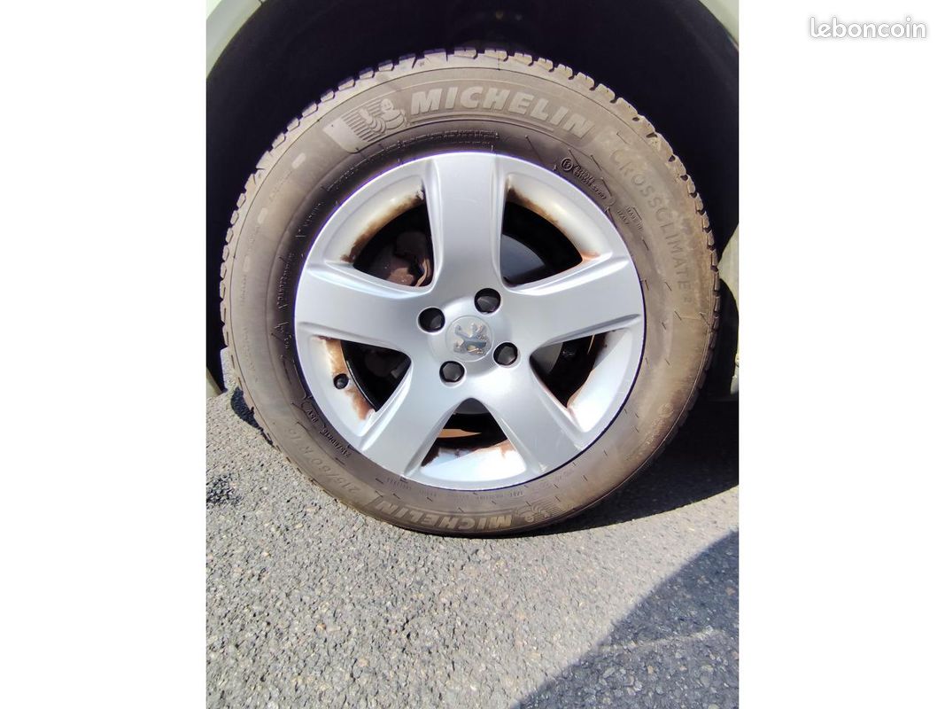 PEUGEOT 3008 1.6 e-HDi FAP - 115 - BV MP6 Business Pack PHASE 1 (image 35)