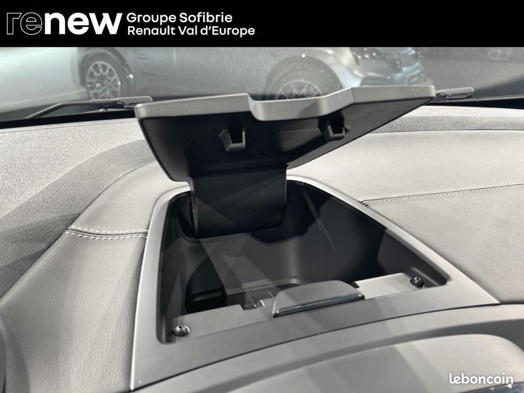 Renault Captur TCe 150 FAP EDC Initiale Paris (image 33)