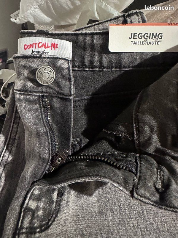 Jegging Jennyfer taille haute neuf 38 Vêtements