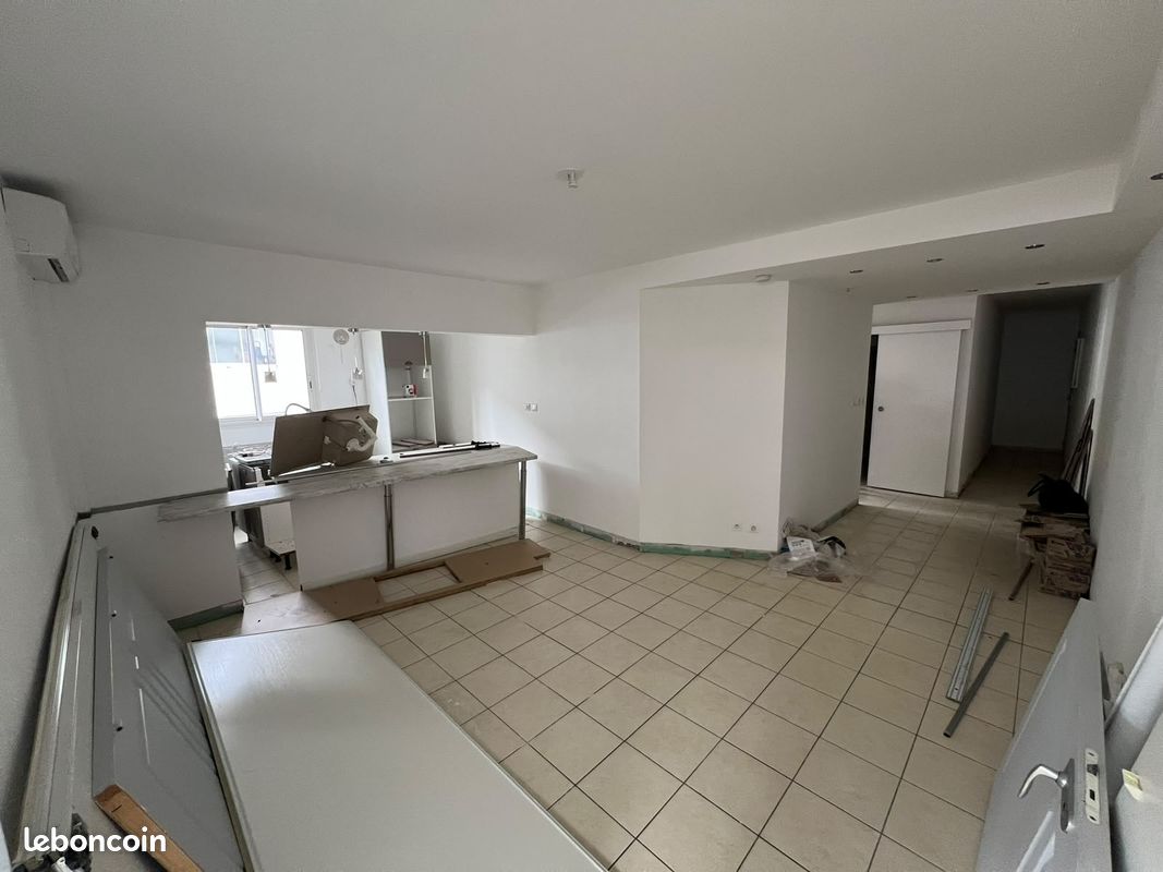Appartement 3 pièces 65 m² · à Saint-Denis · 65 m² · 1 275 €