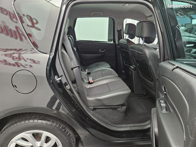 Renault SCENIC III Scénic III 1.6 dci 130 ch / GPS / Radar / Écran / Régulateur / (image 22)