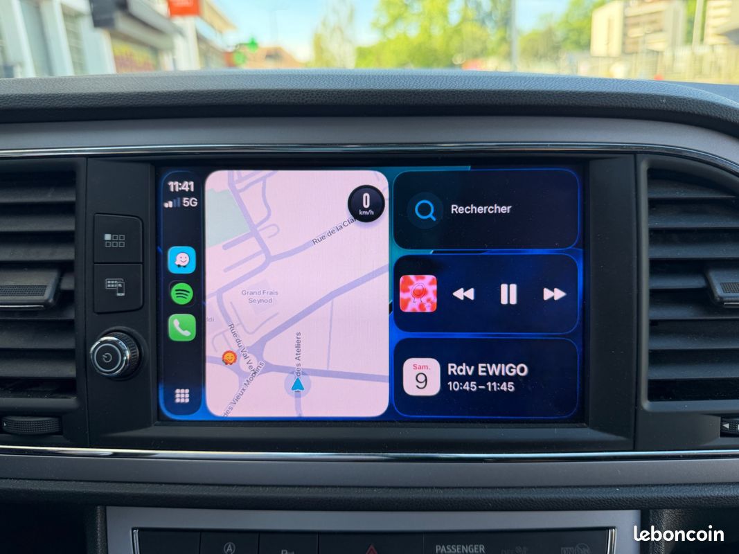 SEAT Leon 1.5 TSi 150CH XCELLENCE DSG / TOIT OUVRANT / CARPLAY / VIRTUAL COCKPIT / CAMERA / GARANTIE 6 MOIS (image 11)
