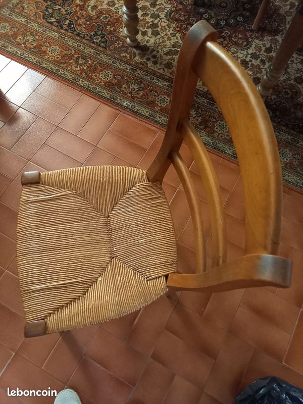 4 chaises paillees (image 1)