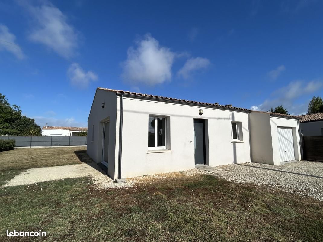 Maison 4 pièces 90 m² · à Corme-Écluse · 90 m² · 961 €/mois