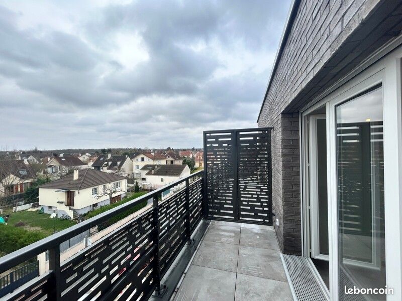 Appartement 3 pièces 65 m² · à Combs-la-Ville · 65 m² · 998 €