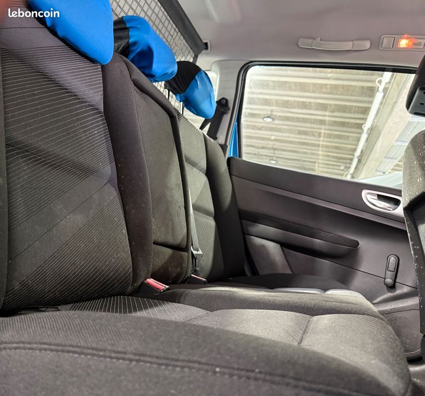 Peugeot 307 sw 1.6 VTI 110ch CONFORT PACK - 201 000 Kms - CLIM - ISOFIX - GARANTIE (image 4)