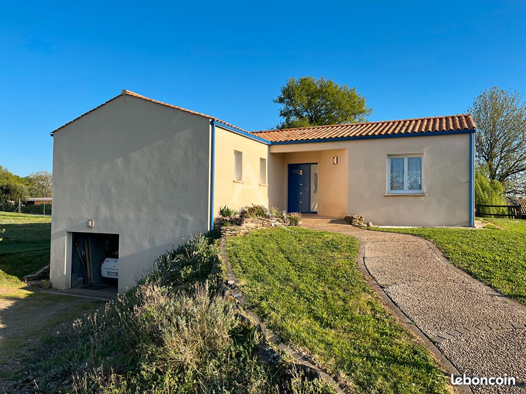 Maison 6 pièces 169 m² · à Le Champ-Saint-Père · 169 m² · 342 875 €
